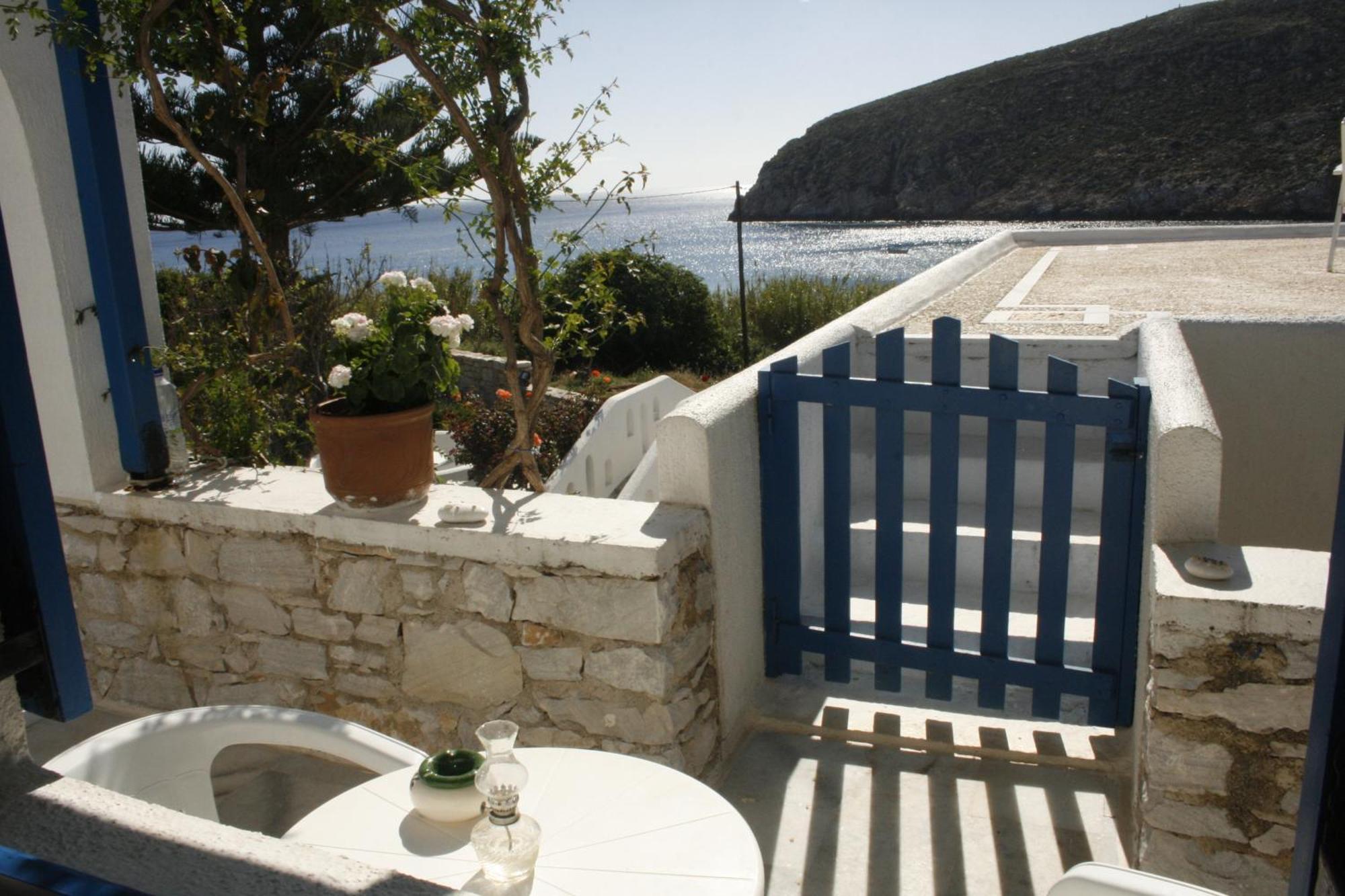 Flora'S Apartments Apollon  Dış mekan fotoğraf